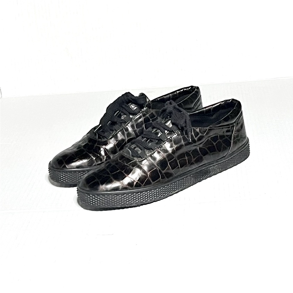 Stuart Weitzman Reptile Leather Sneakers